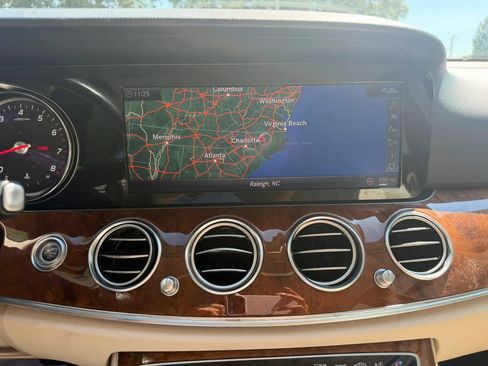 Used 2019 Mercedes-Benz E 300 4MATIC w/ Premium 1 Package image 27