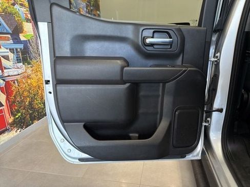 Used 2020 Chevrolet Silverado 1500 Custom Trail Boss w/ Custom Convenience Package AWD/4WD image 37