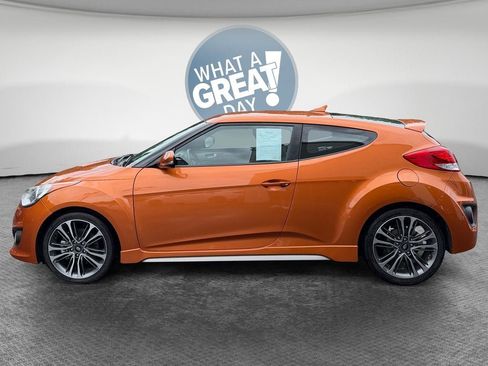 Used 2016 Hyundai Veloster Turbo FWD image 7