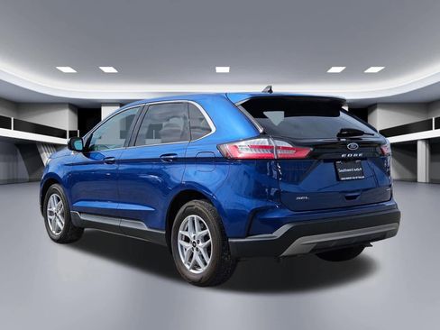 Used 2024 Ford Edge SEL image 4