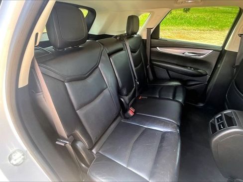 Used 2017 Cadillac XT5 Luxury AWD/4WD image 25
