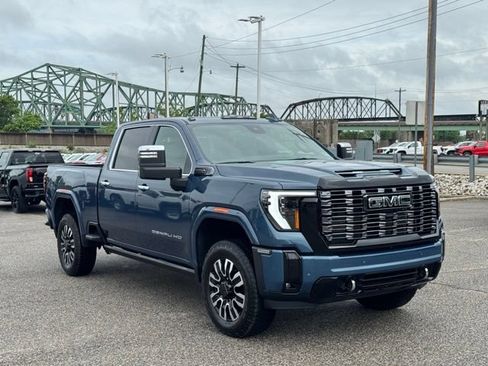Certified 2026 GMC Sierra 2500 Denali Ultimate AWD/4WD image 8