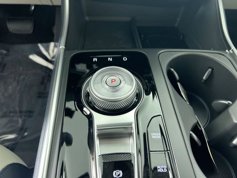 New 2026 Kia Carnival EX FWD image 23