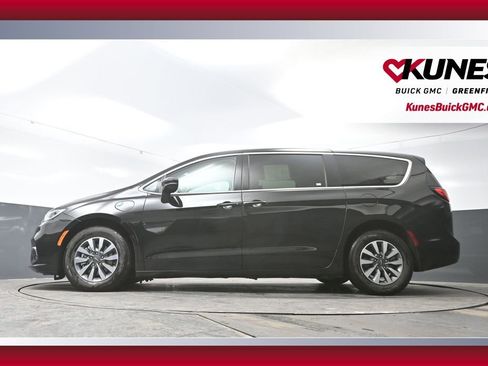 Used 2024 Chrysler Pacifica Select FWD image 51