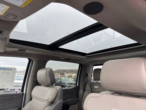 New 2026 Ford F250 Platinum w/ Platinum Plus Package image 30