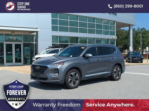 Used 2020 Hyundai Santa Fe SEL FWD image 2