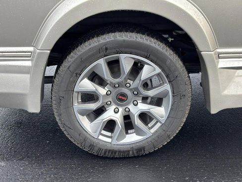 New 2025 GMC Savana 2500 Extended w/ Driver Convenience Package image 5