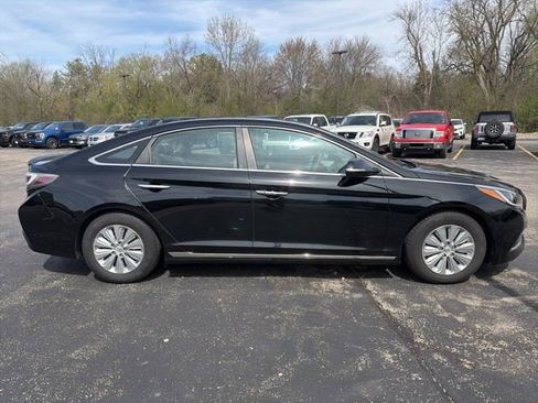 Used 2016 Hyundai Sonata SE image 4