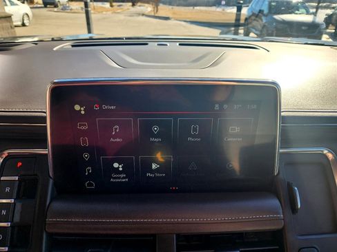 Used 2023 GMC Yukon XL SLT image 19