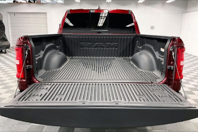Used 2025 RAM 1500 Big Horn AWD/4WD image 33