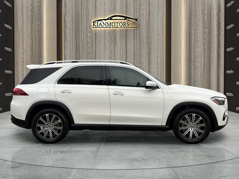 Used 2024 Mercedes-Benz GLE 450e 4MATIC image 12