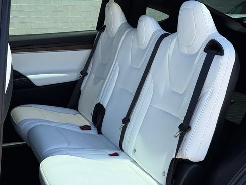 Used 2024 Tesla Model X AWD/4WD image 8