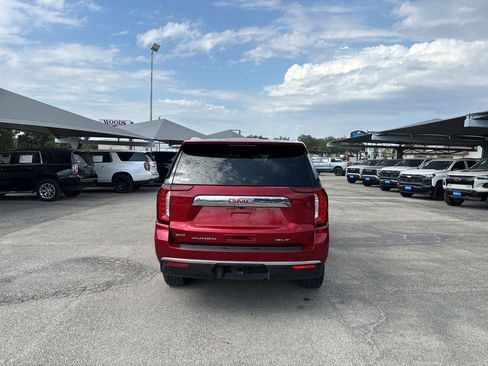 Used 2021 GMC Yukon SLT w/ SLT Premium Package AWD/4WD image 6