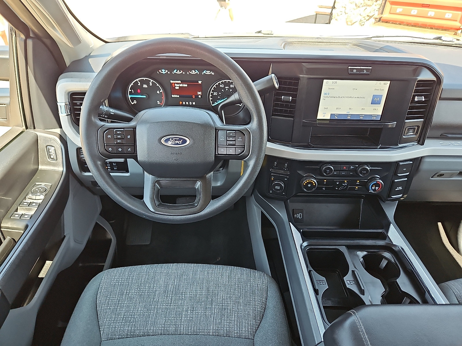 Used 2025 Ford F250 XLT w/ FX4 Off-Road Package AWD/4WD image 9