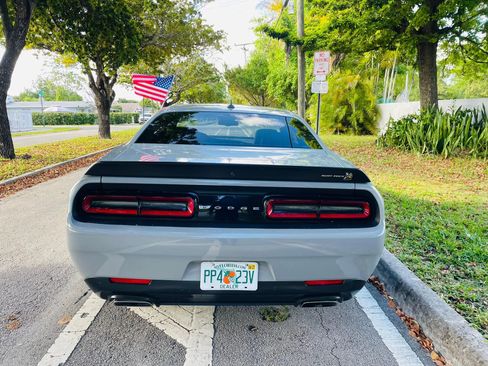 Used 2021 Dodge Challenger R/T Scat Pack w/ Dynamics Package image 4