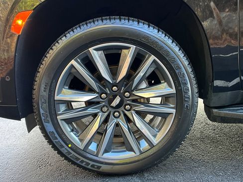 Used 2022 Cadillac Escalade ESV Sport image 26