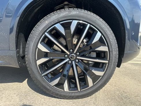 New 2026 Volvo XC90 T8 Ultra w/ Protection Package image 9