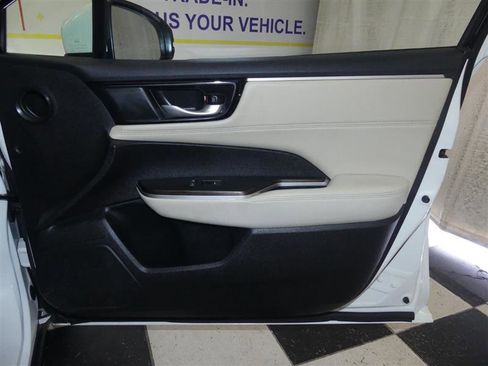 Used 2021 Honda Clarity Plug-In Hybrid image 25