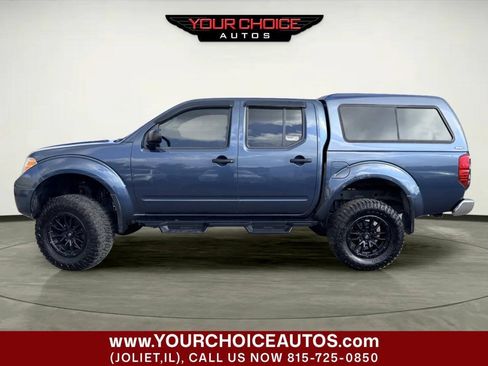 Used 2013 Nissan Frontier SV AWD/4WD image 2