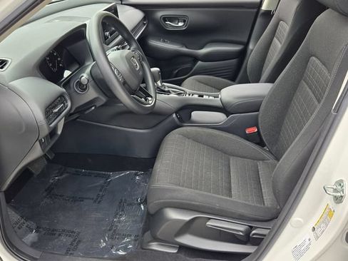 Used 2024 Honda HR-V LX image 10