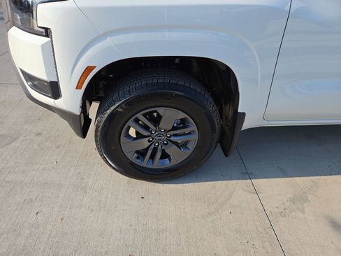 New 2025 Nissan Frontier SV AWD/4WD image 31