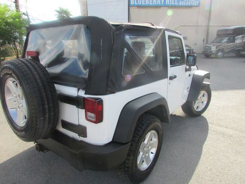 Used 2012 Jeep Wrangler Sport AWD/4WD image 18