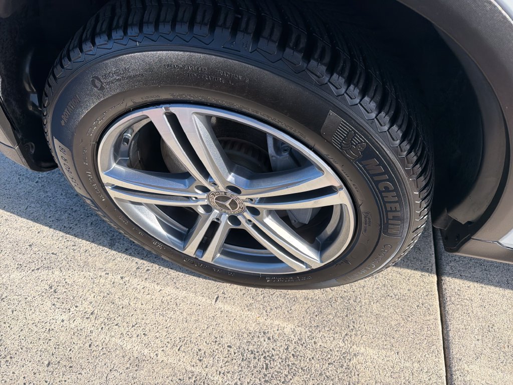 Used 2021 Mercedes-Benz GLC 300 4MATIC image 24