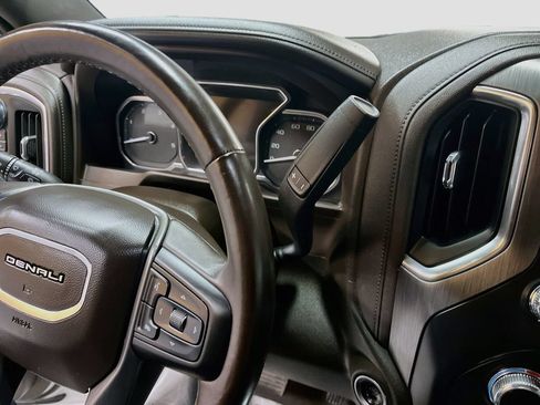 Used 2023 GMC Sierra 2500 Denali AWD/4WD image 17