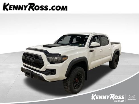 Used 2017 Toyota Tacoma TRD Pro image 1