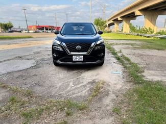 Used 2023 Nissan Rogue S image 1
