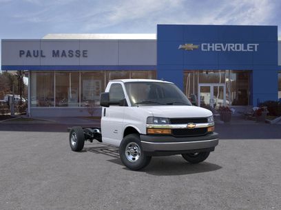 New 2026 Chevrolet Express 3500 w/ Power Convenience Package