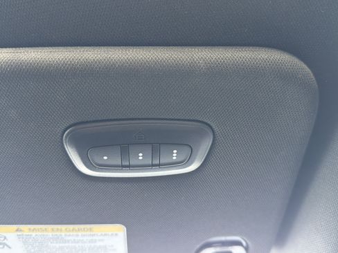 Used 2024 Jeep Wagoneer 4WD w/ Premium Group I image 25