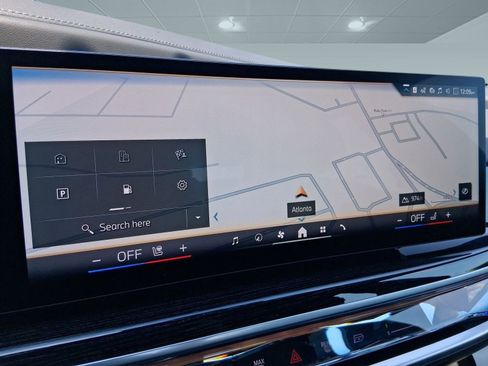 New 2026 BMW 750e xDrive w/ Premium Package image 23