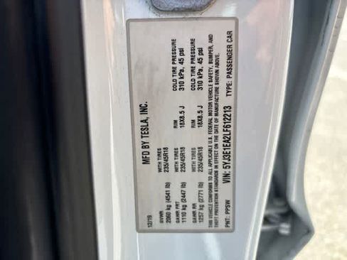 Used 2020 Tesla Model 3 Standard Range Plus RWD image 21