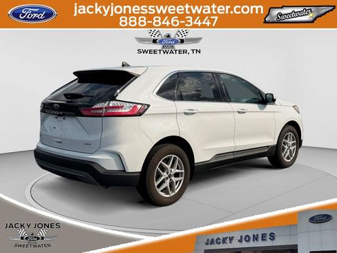 Certified 2024 Ford Edge SEL w/ Convenience Package AWD/4WD image 5