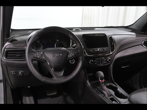 Used 2024 Chevrolet Equinox RS FWD image 6