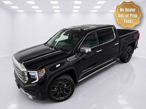Used 2023 GMC Sierra 1500 Denali AWD/4WD image 1