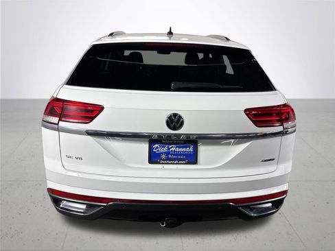 Certified 2023 Volkswagen Atlas Cross Sport SE w/ Panoramic Sunroof Package image 7
