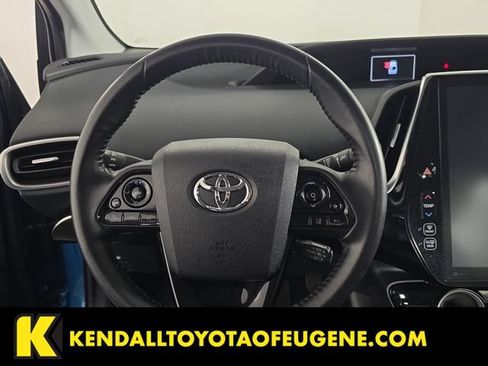 Used 2022 Toyota Prius Prime XLE FWD image 13