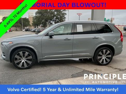 Certified 2025 Volvo XC90 T8 Plus w/ Protection Package AWD/4WD image 9