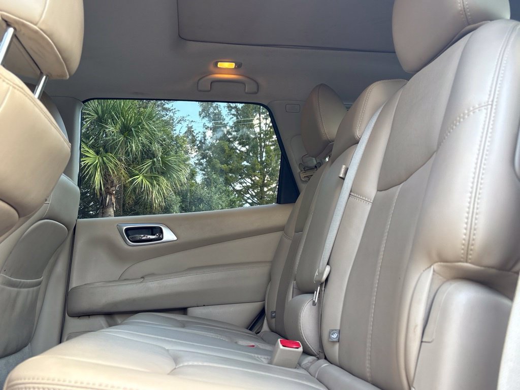 Used 2017 Nissan Pathfinder SL w/ SL Premium Package FWD image 20