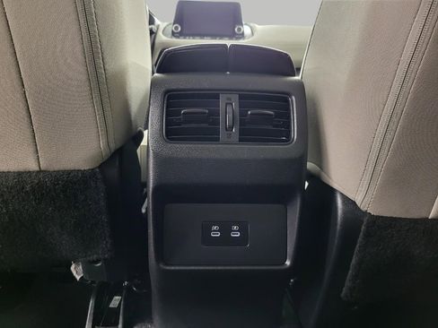 Used 2025 Nissan Rogue SV image 23