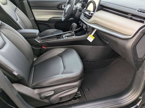 New 2026 Jeep Compass Limited AWD/4WD image 25