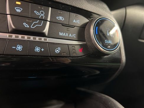 Used 2022 Ford Escape SE w/ Convenience Package image 15