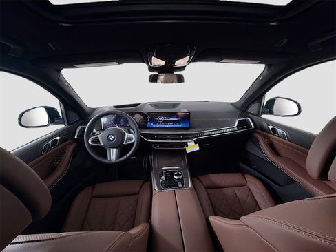 New 2026 BMW X7 xDrive40i w/ Executive Package image 9
