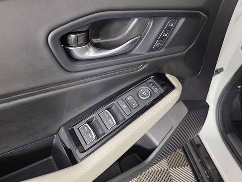 Used 2025 Honda Accord Touring image 39