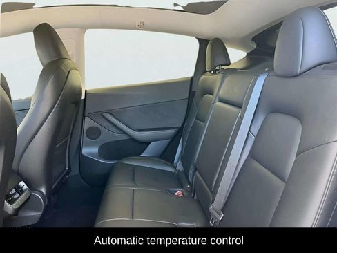 Used 2023 Tesla Model Y Long Range AWD/4WD image 21