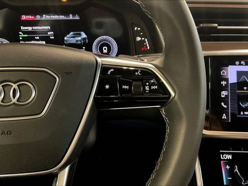 Certified 2025 Audi A6 Premium Plus w/ Premium Plus Package image 19