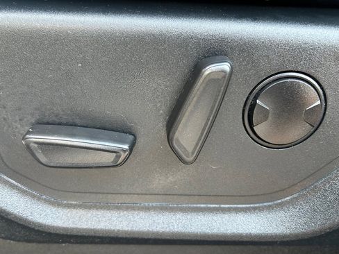Used 2021 Ford F350 Lariat AWD/4WD image 38