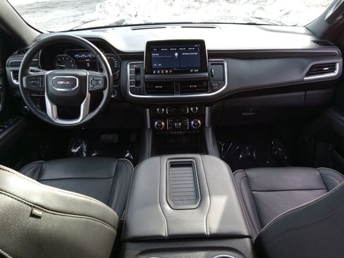 Used 2021 GMC Yukon SLT w/ SLT Luxury Package image 15